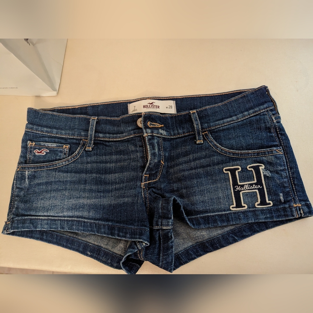 COPY - Hollister Jean Shorts